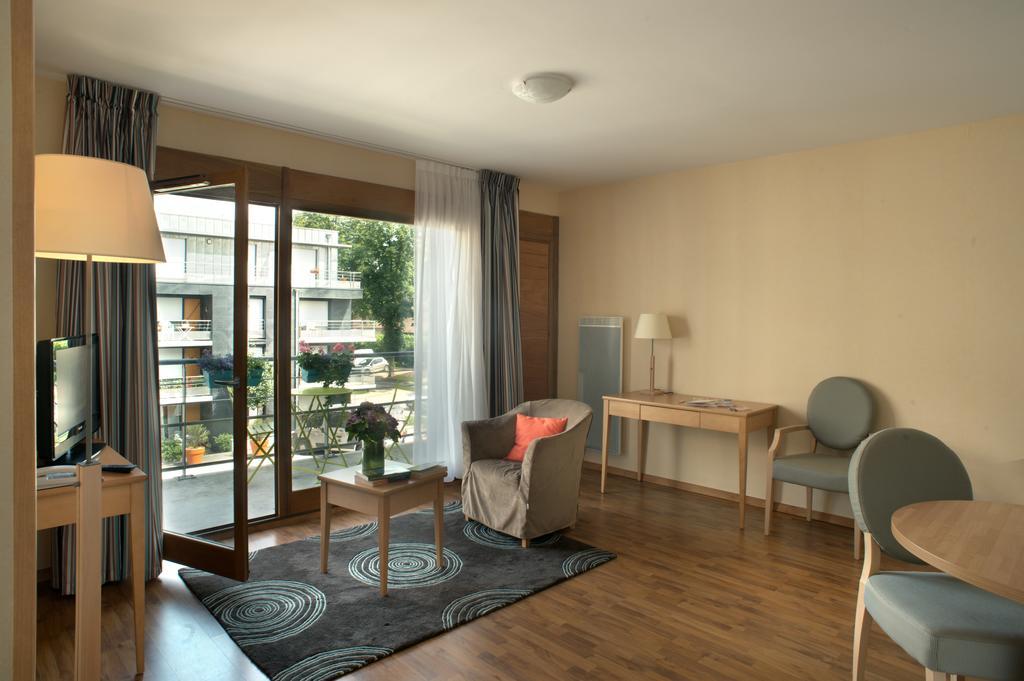 Domitys Le Parc De Vinci Aparthotel Amboise Habitación foto